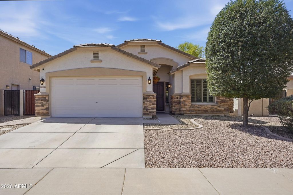 9323 W KINGMAN Street, Tolleson, AZ 85353