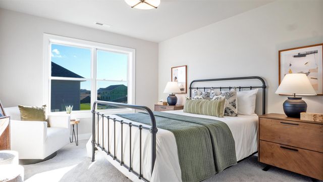 1751 Trailbrook Drive, Valparaiso, IN 46385