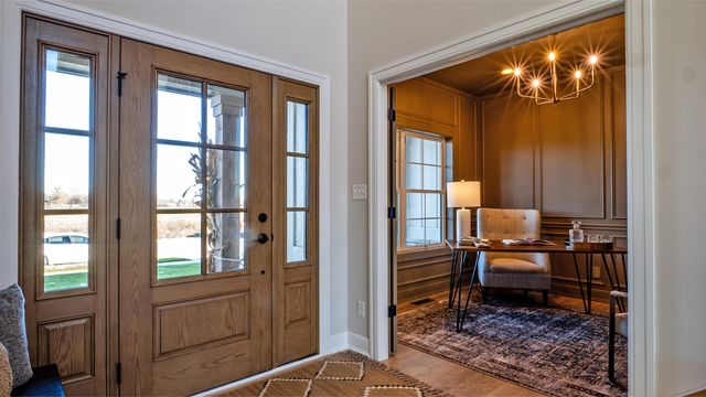 1751 Trailbrook Drive, Valparaiso, IN 46385