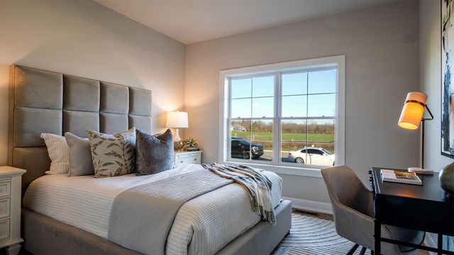 1751 Trailbrook Drive, Valparaiso, IN 46385