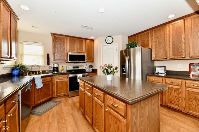 5514 Coventry Park Way, Indianapolis, IN 46237