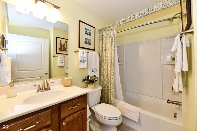 5514 Coventry Park Way, Indianapolis, IN 46237