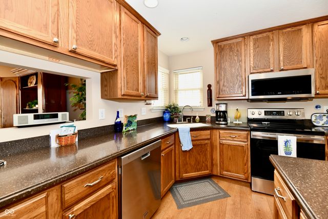 5514 Coventry Park Way, Indianapolis, IN 46237