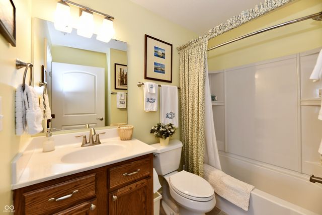 5514 Coventry Park Way, Indianapolis, IN 46237