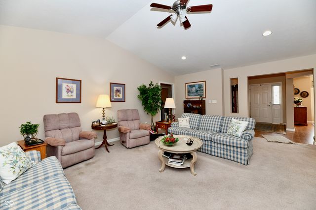 5514 Coventry Park Way, Indianapolis, IN 46237