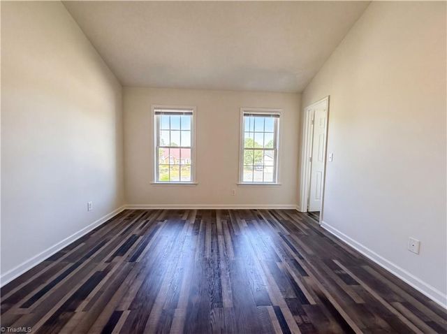 135 Brookgreen Court, Kernersville, NC 27284