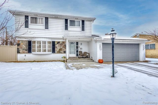 1286 Sherbourne Drive, Dearborn Heights, MI 48127