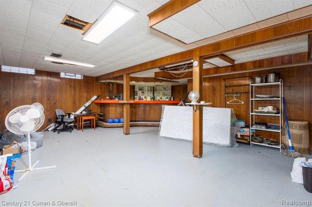 1286 Sherbourne Drive, Dearborn Heights, MI 48127