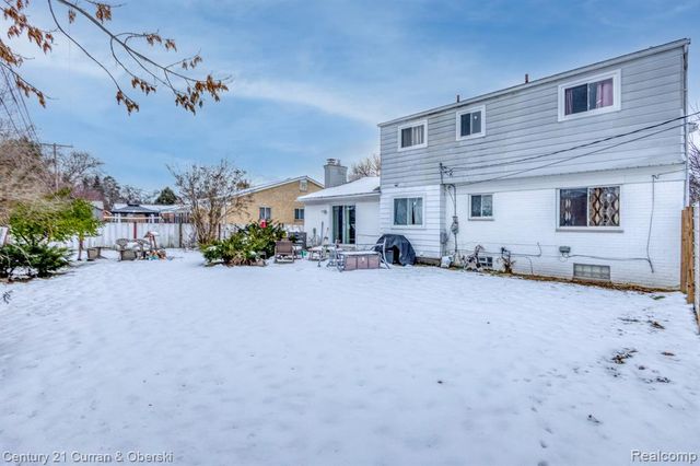 1286 Sherbourne Drive, Dearborn Heights, MI 48127