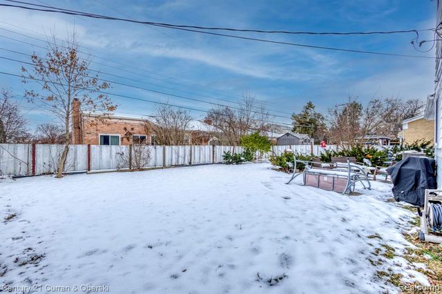 1286 Sherbourne Drive, Dearborn Heights, MI 48127