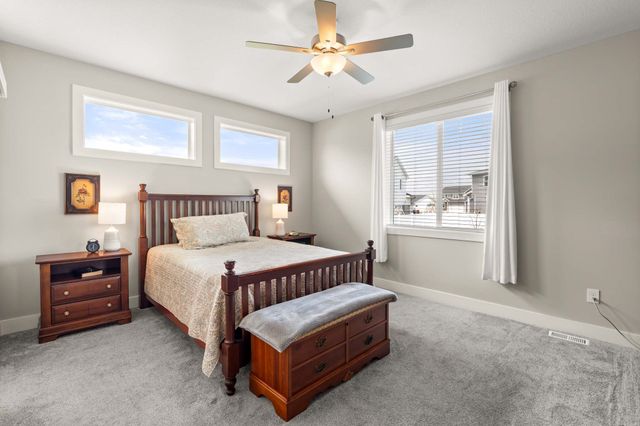 15005 Springbrook Trail, Urbandale, IA 50323