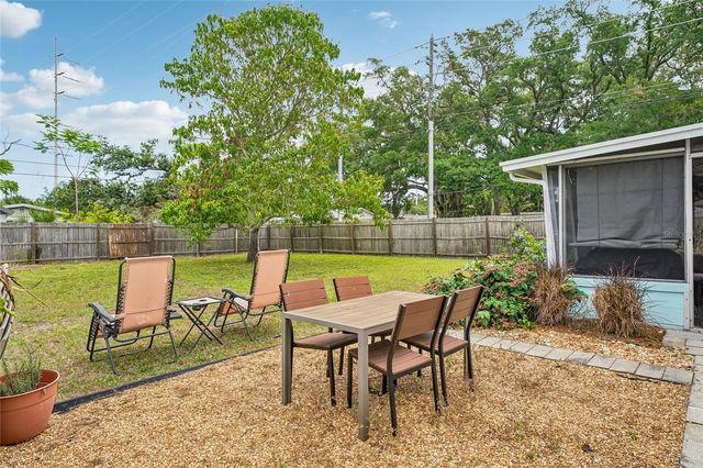 5201 11TH AVENUE N, St Petersburg, FL 33710