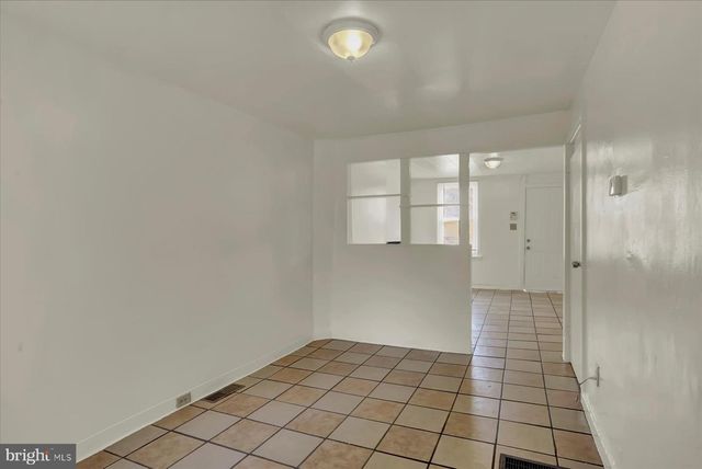 1732 WALNUT ST, Harrisburg, PA 17103