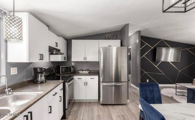 2605 W VAN BUREN Street 80, Phoenix, AZ 85009