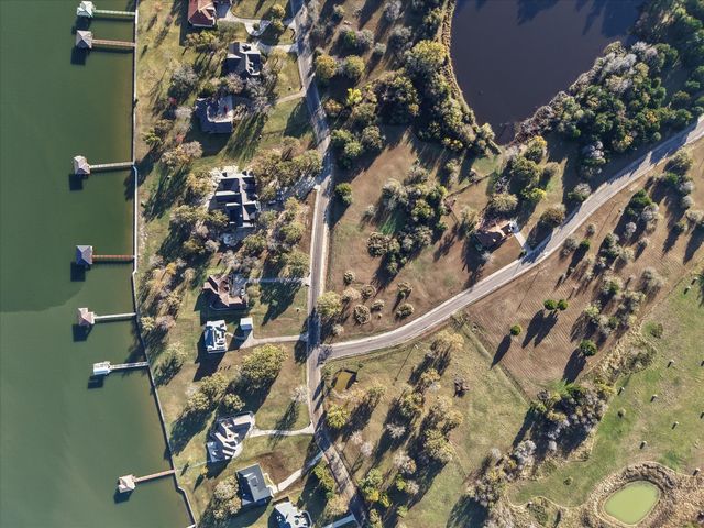 83 El Barco, Corsicana, TX 75109