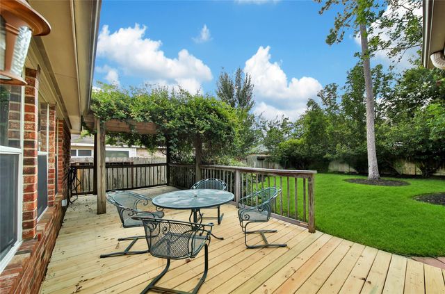 159 S Queenscliff Circle, The Woodlands, TX 77382