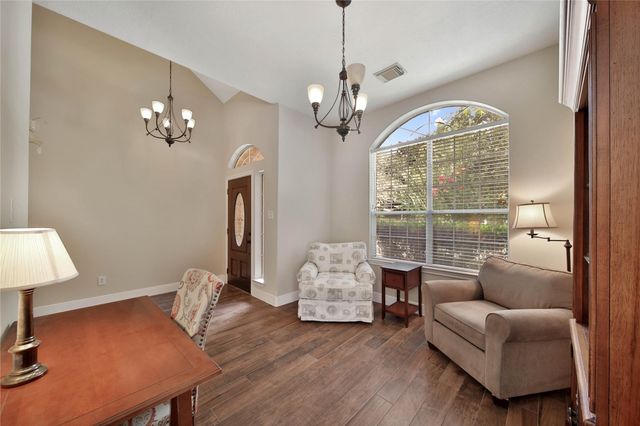 159 S Queenscliff Circle, The Woodlands, TX 77382