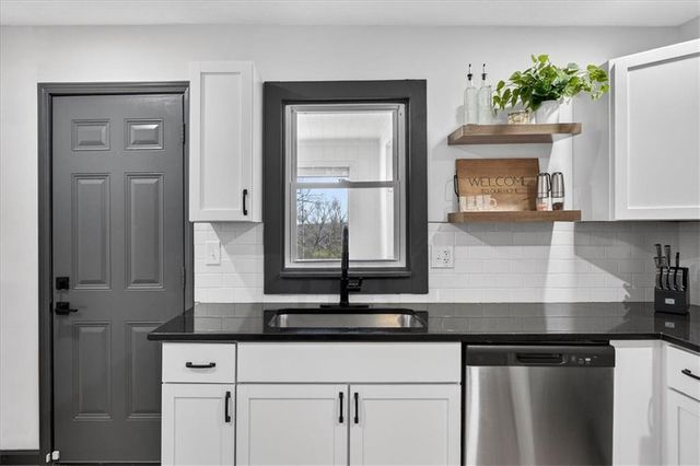 3541 E 78th Street, Kansas City, MO 64132