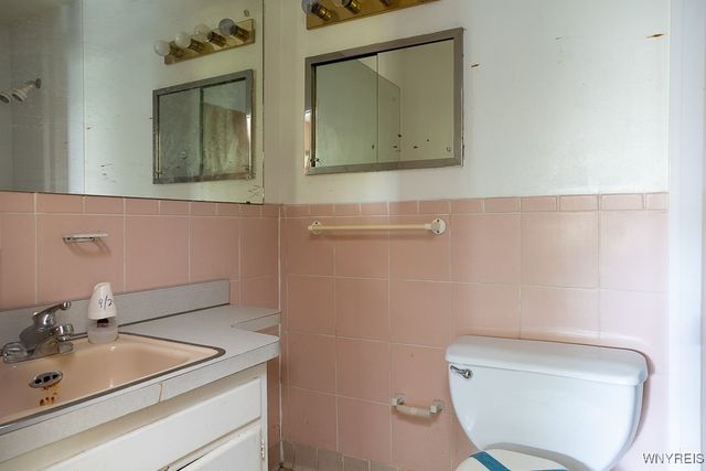 18 Woodlee Lane, Grand Island, NY 14072