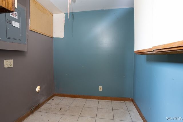 18 Woodlee Lane, Grand Island, NY 14072