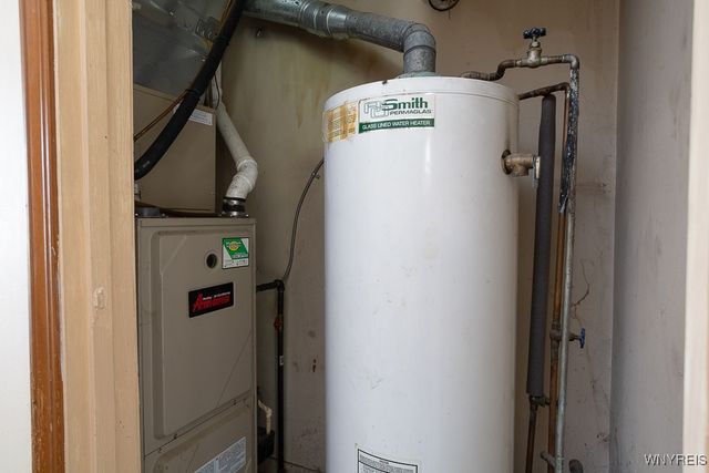 18 Woodlee Lane, Grand Island, NY 14072