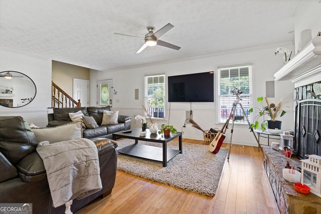 55 Creek View Drive, Hoschton, GA 30548