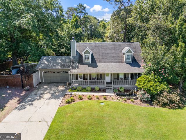 55 Creek View Drive, Hoschton, GA 30548