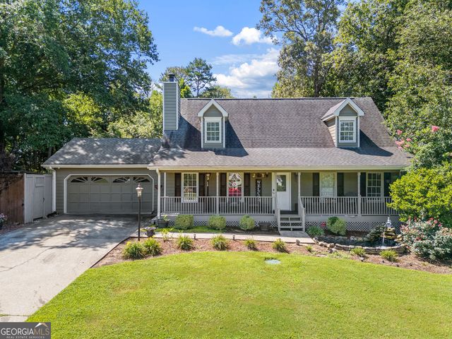 55 Creek View Drive, Hoschton, GA 30548