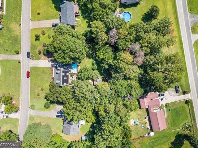 55 Creek View Drive, Hoschton, GA 30548
