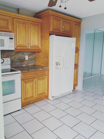 3465 VIA POINCIANA 804, Lake Worth, FL 33467