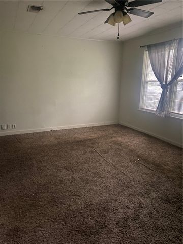 3320 Doris Street, Bay City, TX 77414