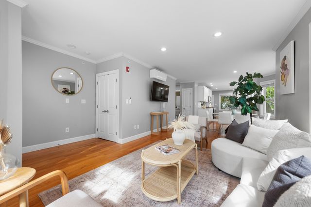 13 Laurel Street 1, Arlington, MA 02476