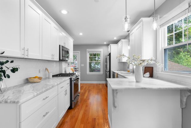 13 Laurel Street 1, Arlington, MA 02476