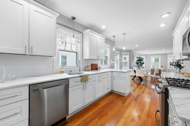 13 Laurel Street 1, Arlington, MA 02476
