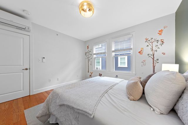 13 Laurel Street 1, Arlington, MA 02476