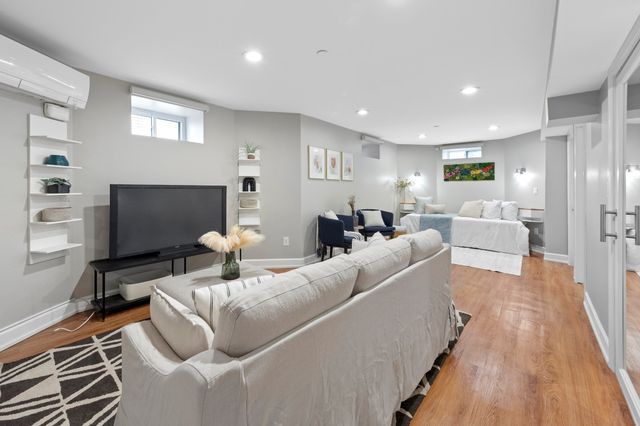 13 Laurel Street 1, Arlington, MA 02476