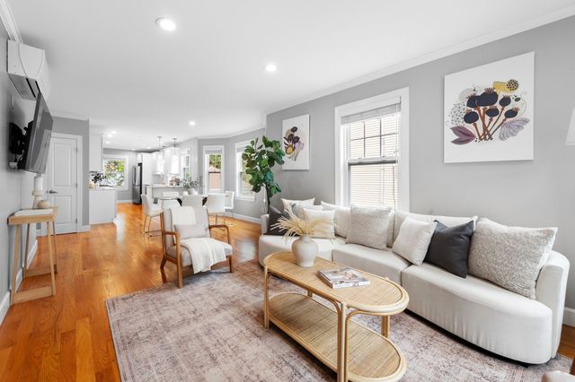 13 Laurel Street 1, Arlington, MA 02476