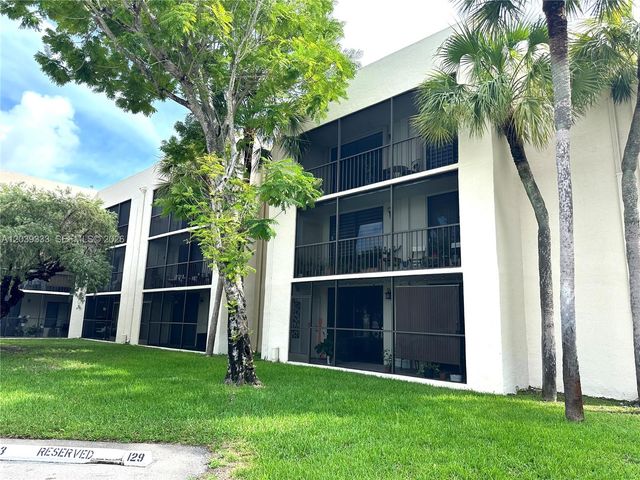 8045 SW 107th Avenue 201, Miami, FL 33173