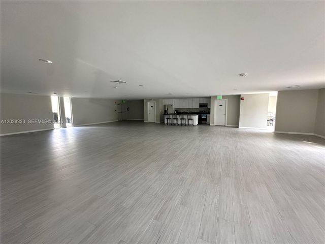 8045 SW 107th Avenue 201, Miami, FL 33173
