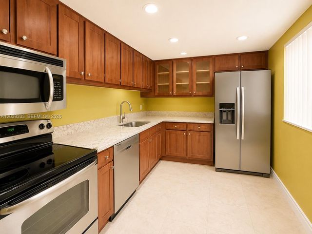 8045 SW 107th Avenue 201, Miami, FL 33173