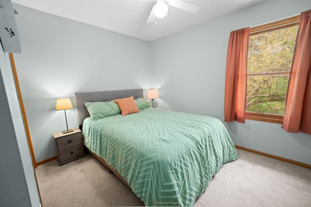 4620 N Division Street, Davenport, IA 52806
