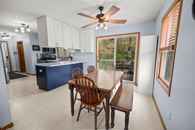 4620 N Division Street, Davenport, IA 52806