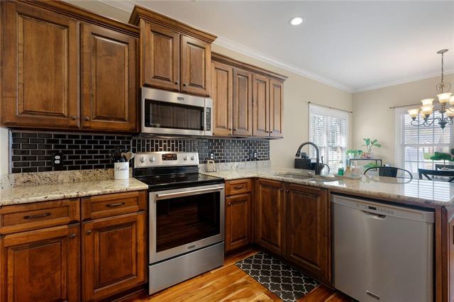 240 Regency Lane SW, Calhoun, GA 30701