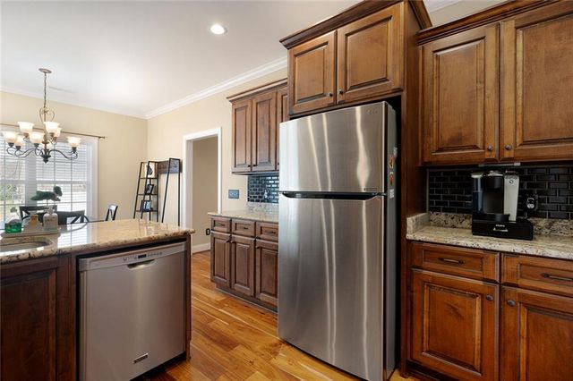 240 Regency Lane SW, Calhoun, GA 30701