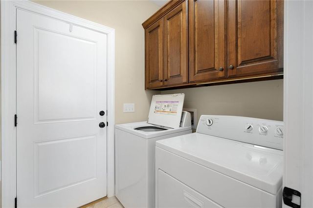 240 Regency Lane SW, Calhoun, GA 30701