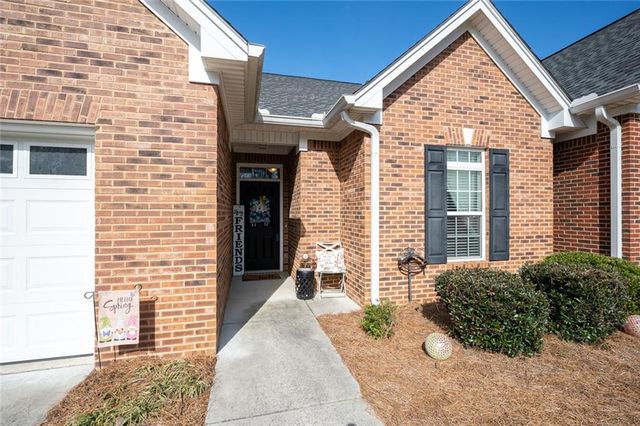 240 Regency Lane SW, Calhoun, GA 30701