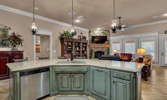 1904 Oak Knoll Cr., Longview, TX 75605