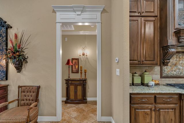 1904 Oak Knoll Cr., Longview, TX 75605