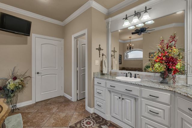 1904 Oak Knoll Cr., Longview, TX 75605