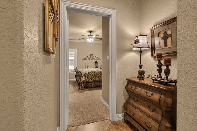 1904 Oak Knoll Cr., Longview, TX 75605